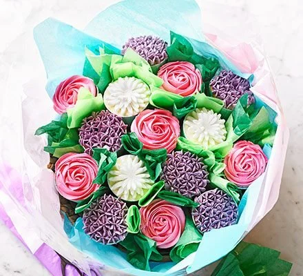Cupcake Bouquet Decorating with Dianne Palmieri