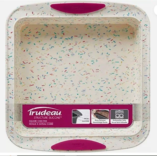 trudeau square cake pan 8x8.jpg