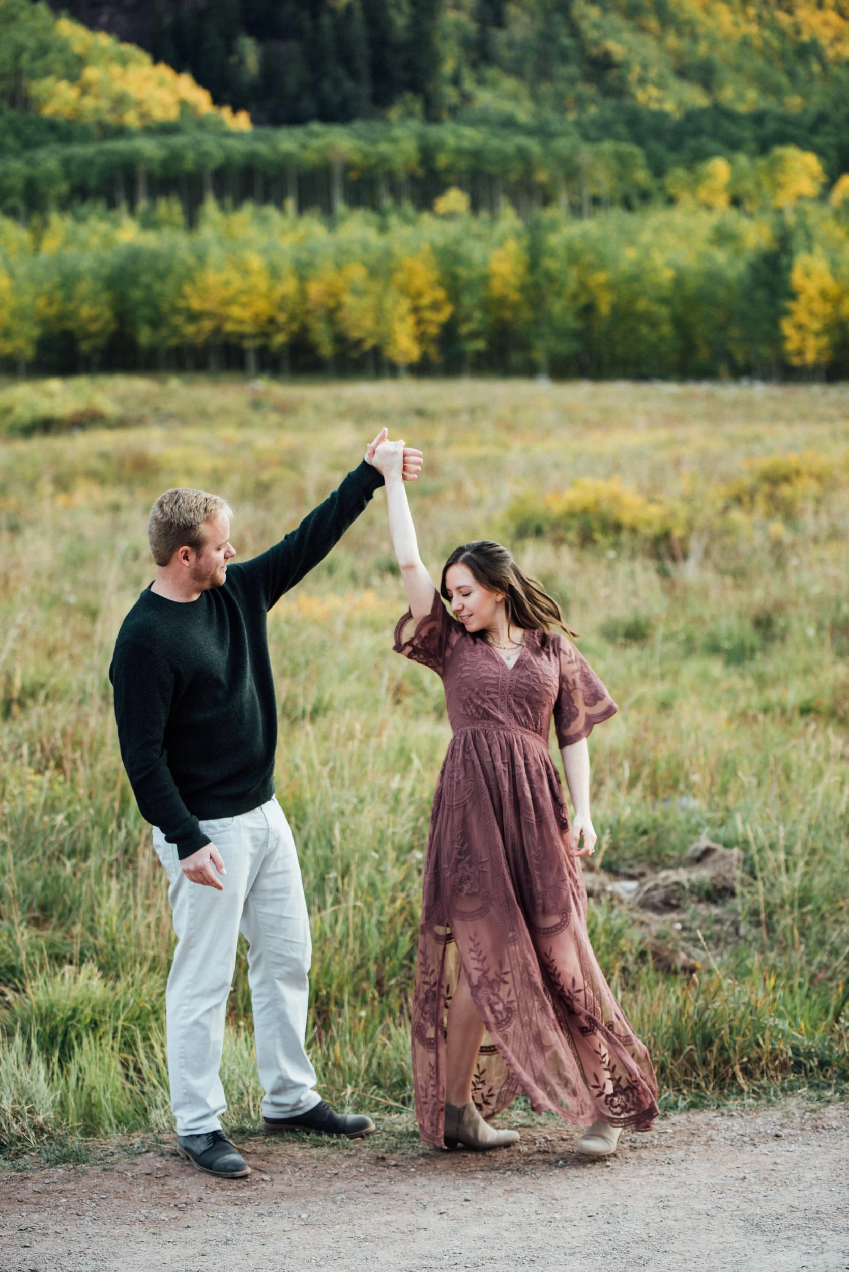 Elopement at the iconic Maroon Bells, Aspen Colorado Wedding Photographer