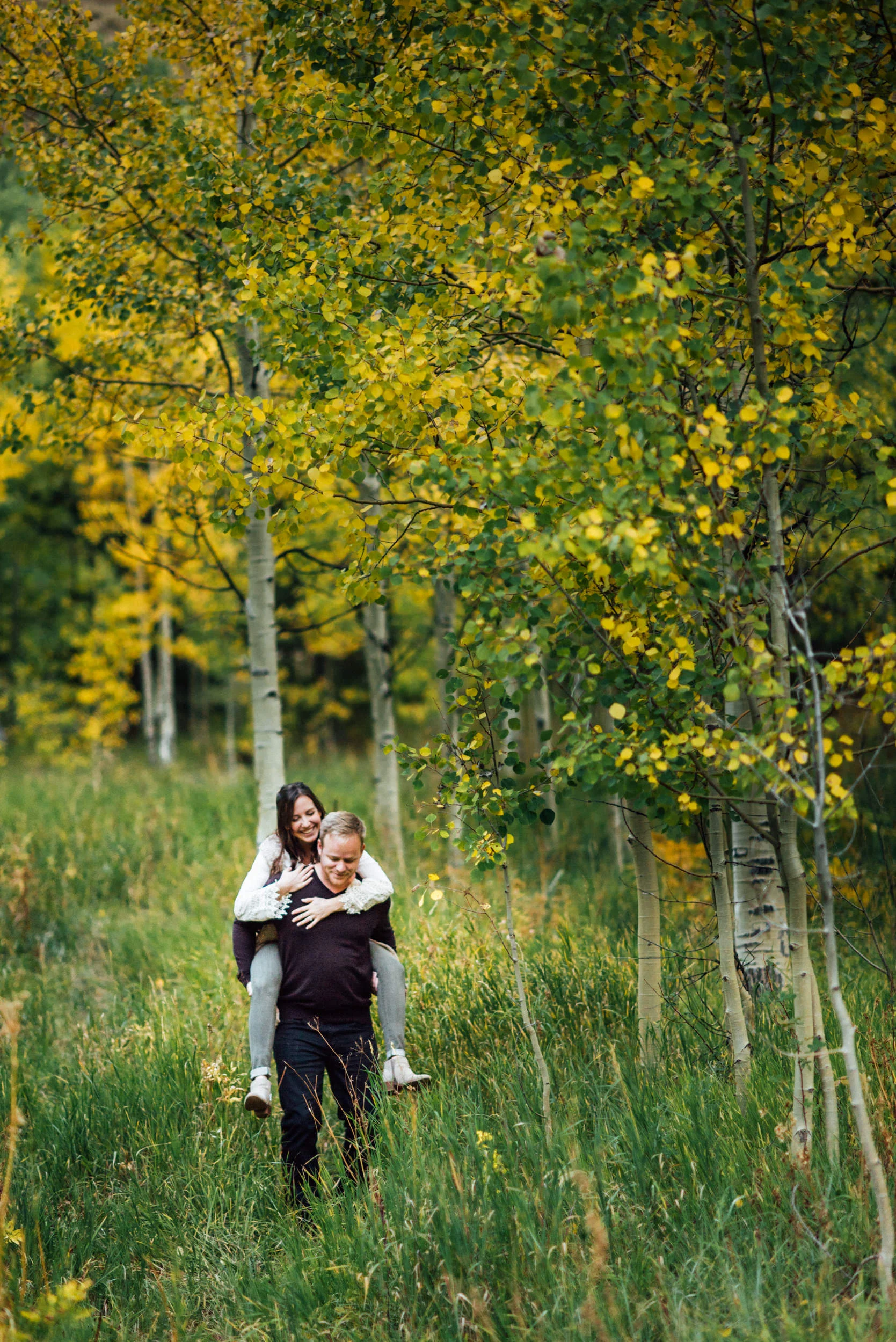 Elopement at the iconic Maroon Bells, Aspen Colorado Wedding Photographer