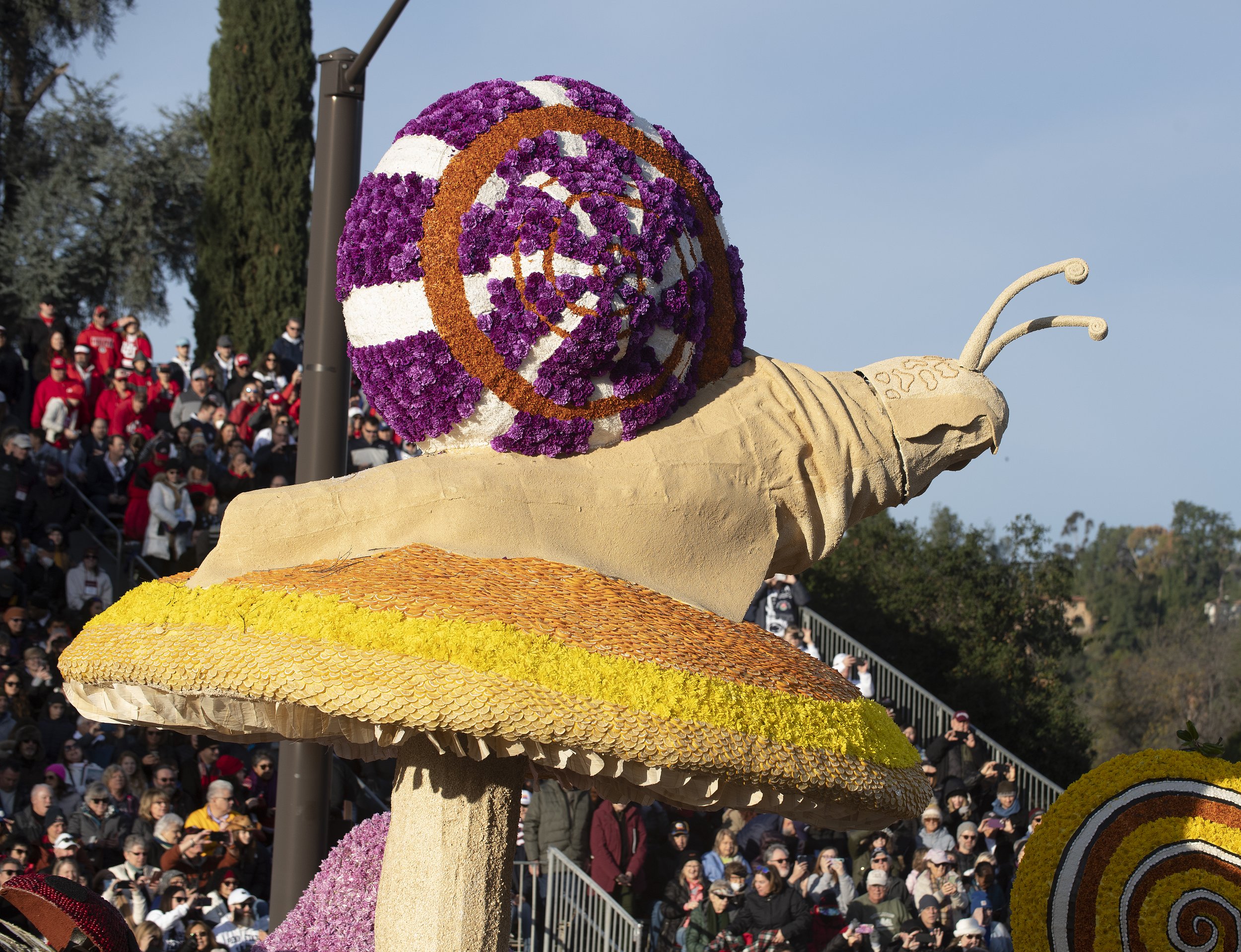 23Rose Parade snail3.jpg