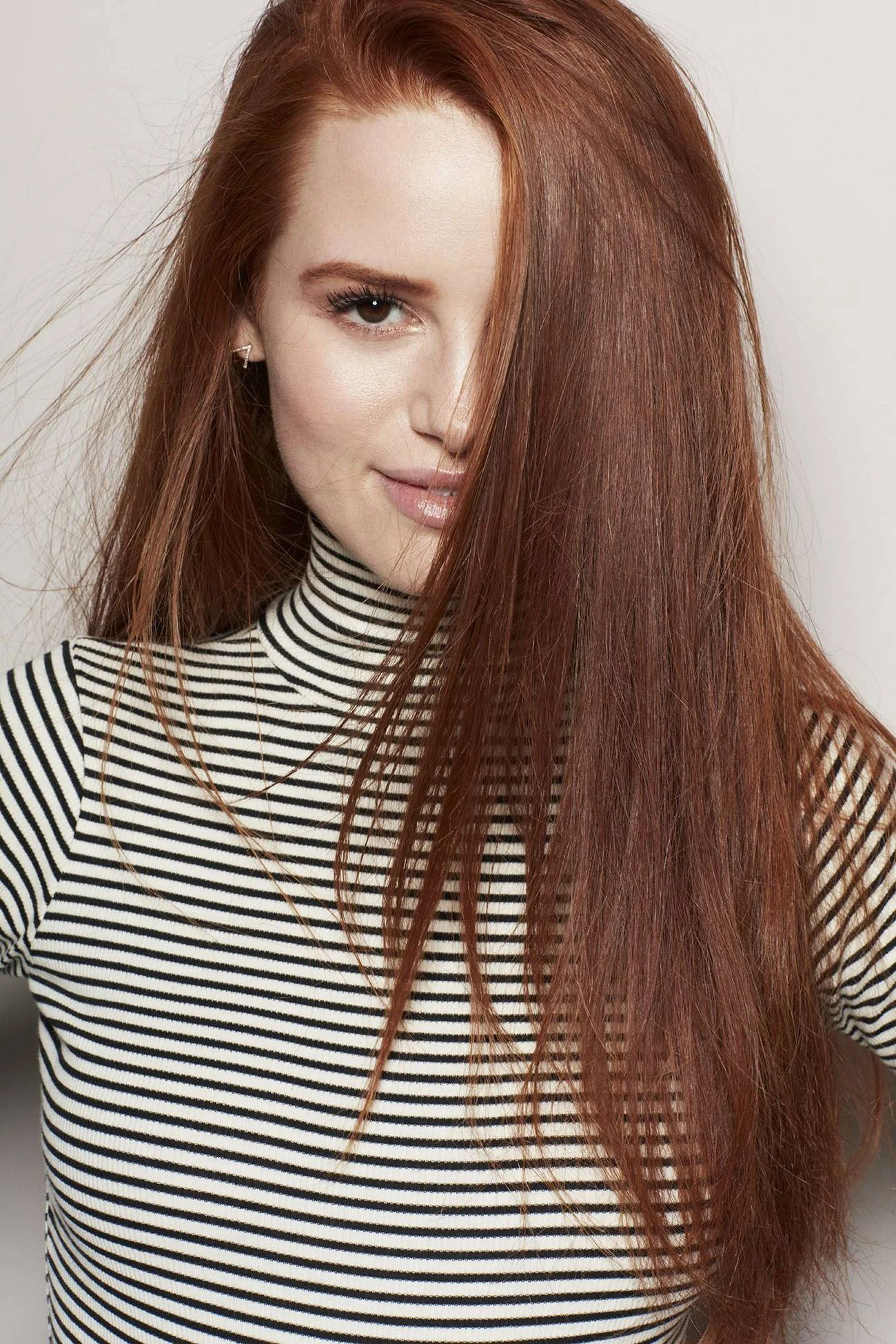 Madelaine-Petsch-WWD-photoshoot-2017-05.jpg