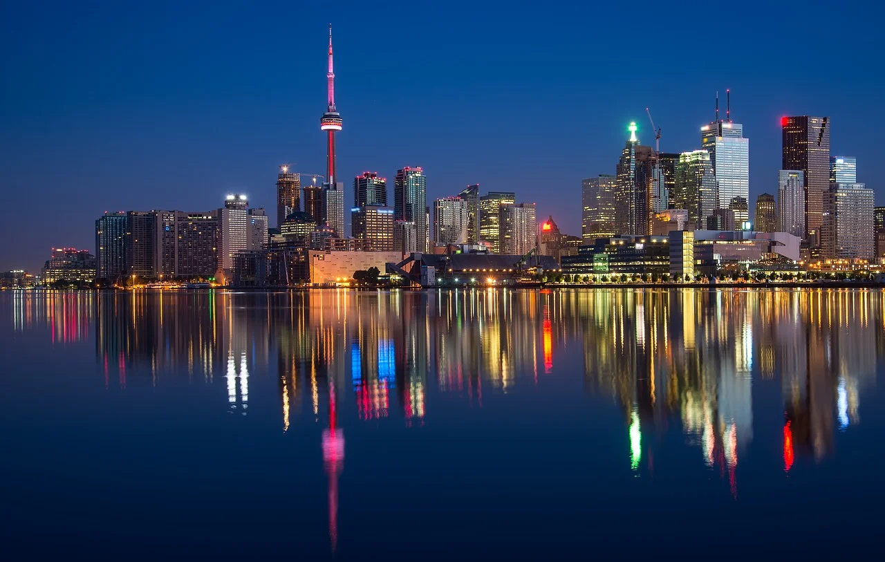 buildings-2297210_1280.jpg