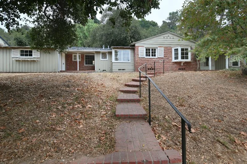 1835_royal_oaks18.jpg
