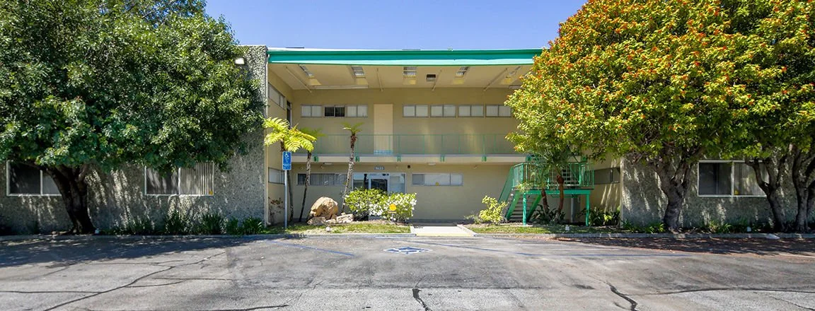 cropped5623_peakrd_lease1.jpg