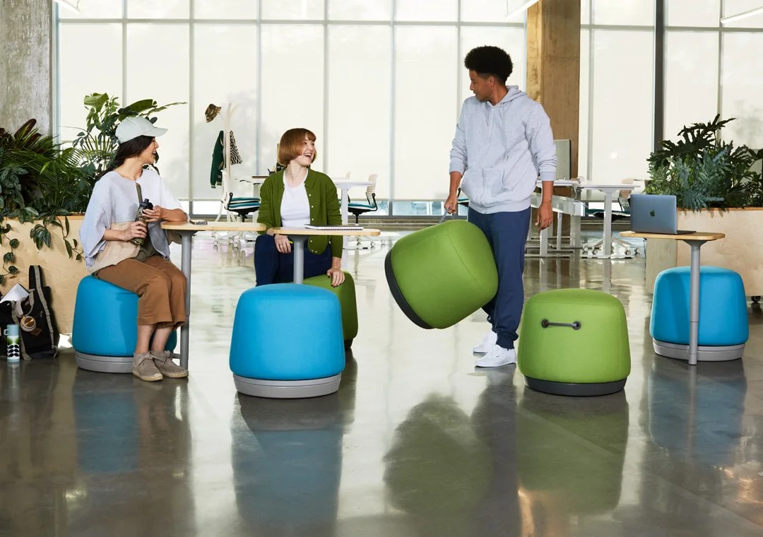 Furniture_Seating Stools_OM Seating_Plot Twist_4.jpg