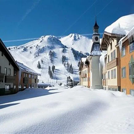 Mammoth Ultimate Winter Getaway Package for Four People 