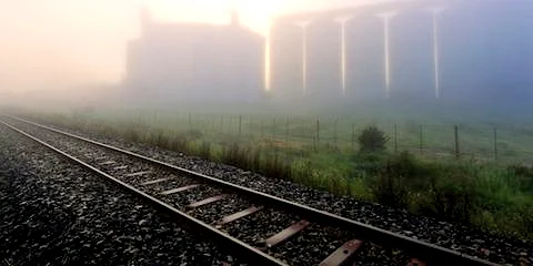 train tracks.jpg