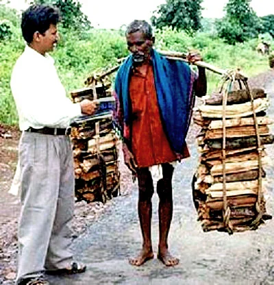oFFERING A BIBLE TO A LOCAL