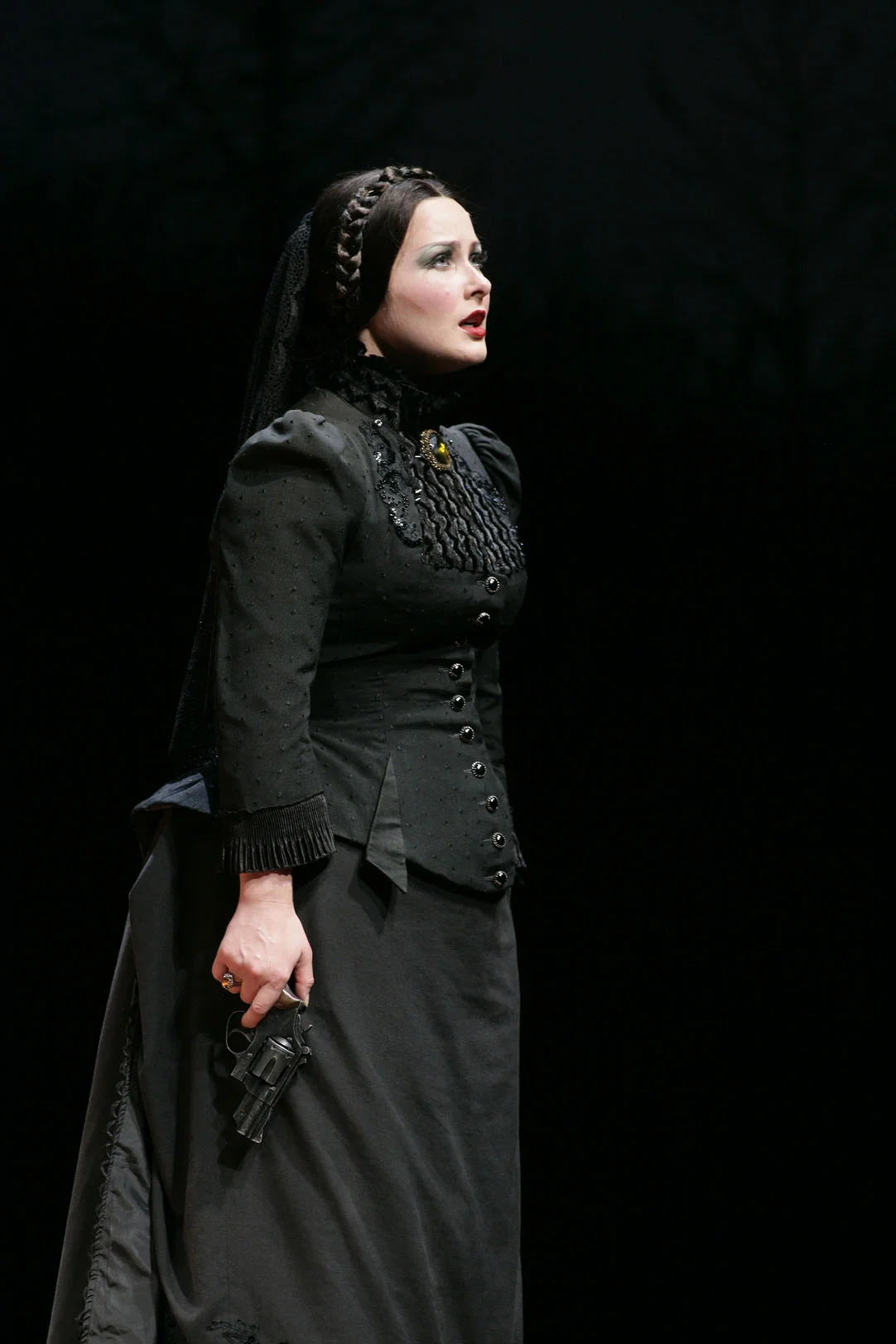 The Bear (Victorian Opera) ©Jeff Busby