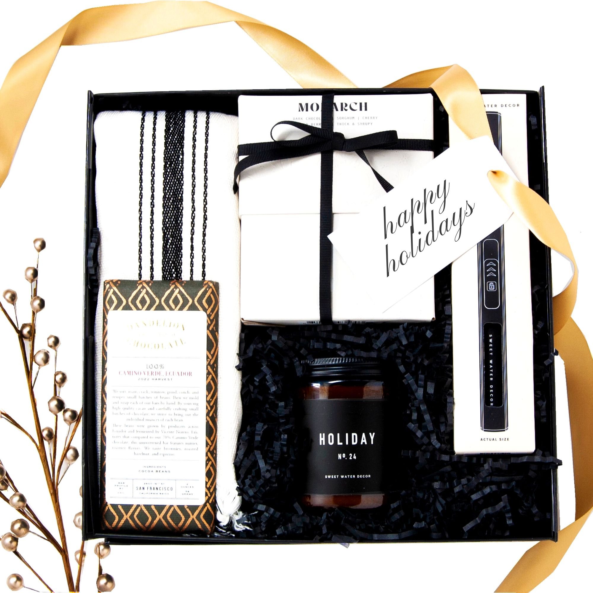 HOLIDAY MEMORIES CURATED HOLIDAY GIFT BOX MerakiGold