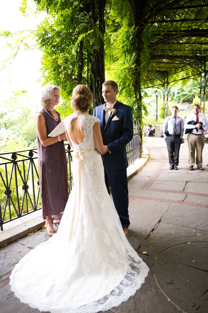 13FOTOVOLIDA_20140906_MW_2745_hires_WisteriaPergola.jpg