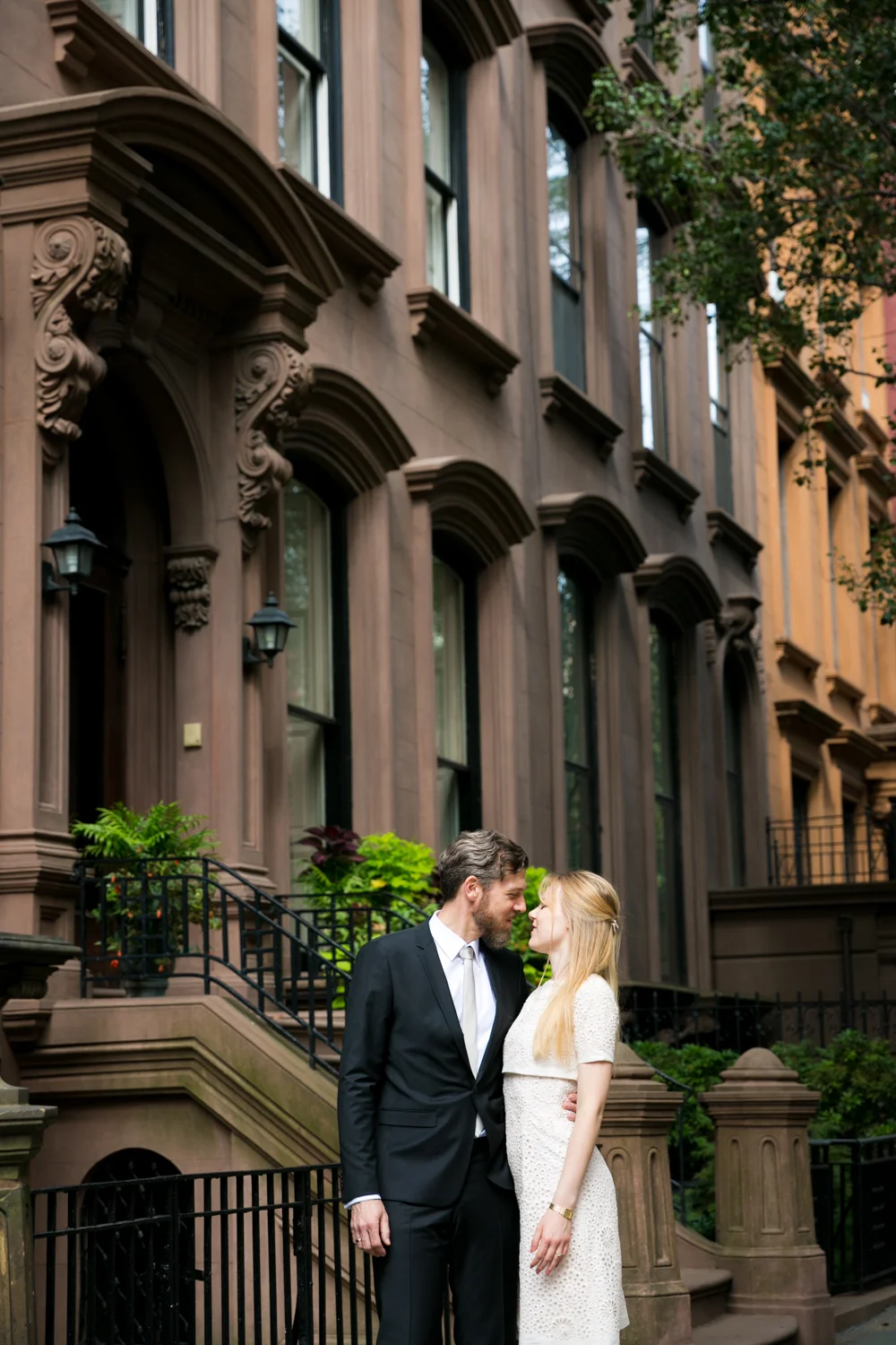 THE BEAUTIFUL BROWNSTONE BUILDINGS OF BROOKLYN HEIGHTS