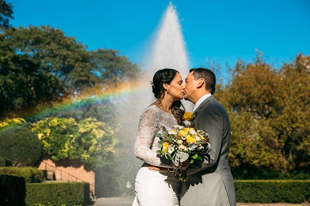 All wonderful things in alignment = happy photographer 😍⁠
@acentralparkwedding⁠
#centralparkwedding #nywedding #fotovolidaweddingphotography #acentralparkwedding #conservatorygardens #thehappynow #thatsdarling #weddingrainbow #pursuepretty #instadai