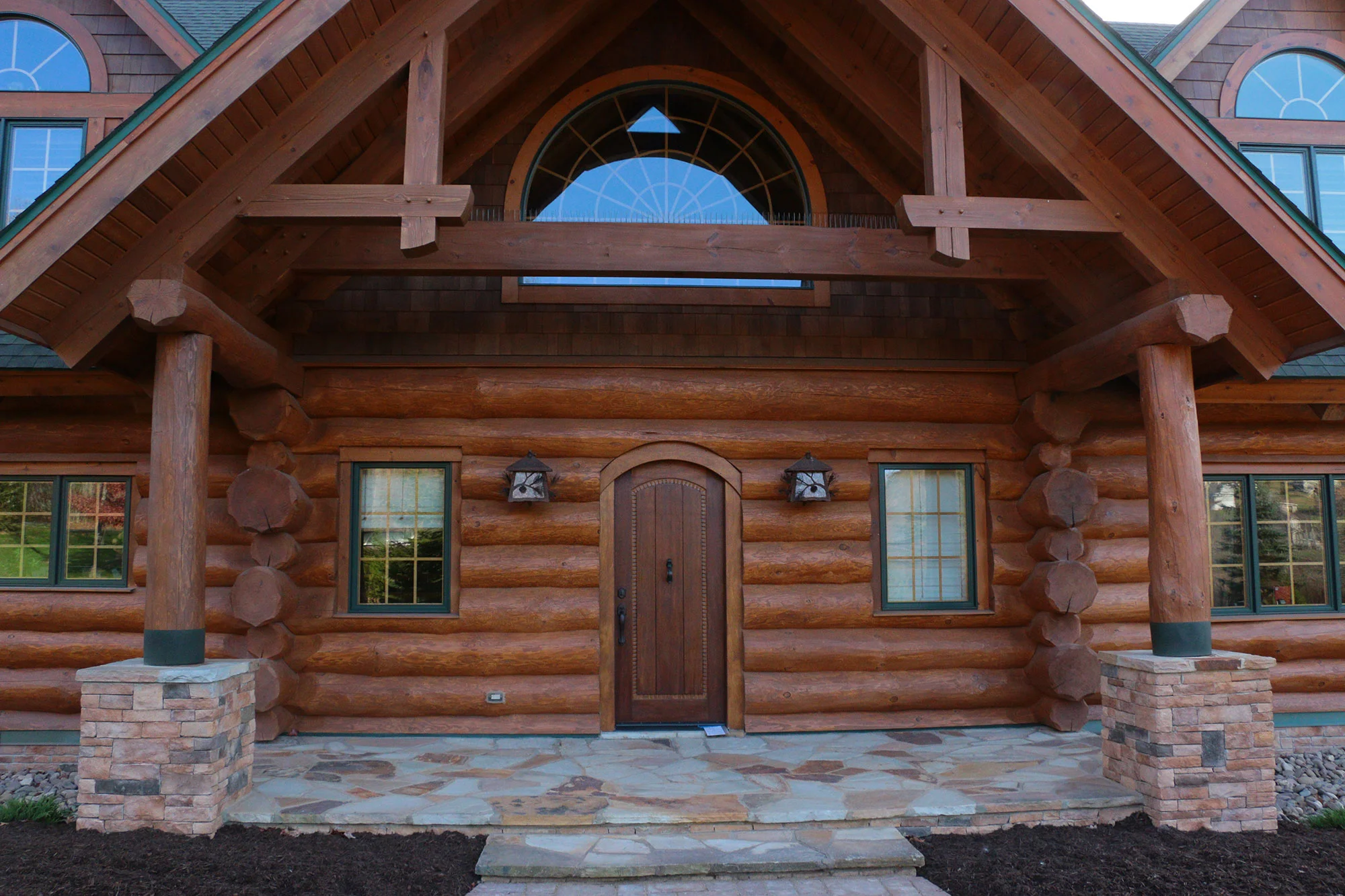 Front_Large_2901.jpg