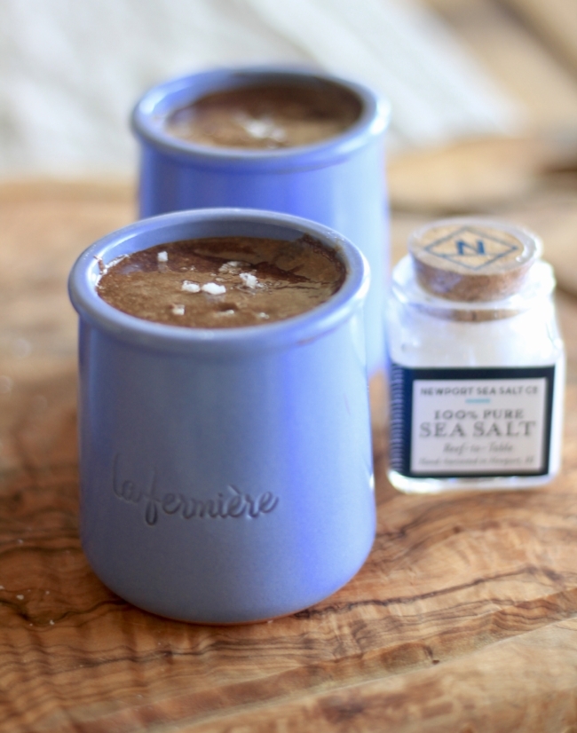 My Francophile friends and I picked up these lovely ceramic yogurt cups while on a girl's weekend in Aix-en-Provence. 