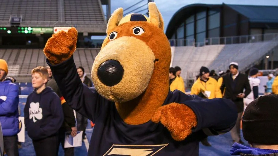 ESPN - Akron Plans to bring varsity esports to campus in fall 2018