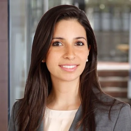 Gabriela LinkedIn pic.jpg