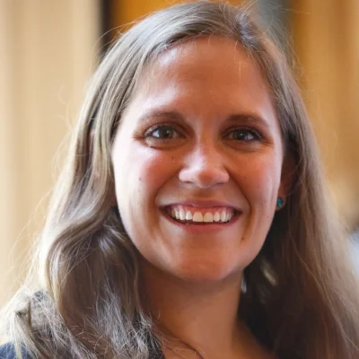 Meghan-Paulas_Headshot.jpg