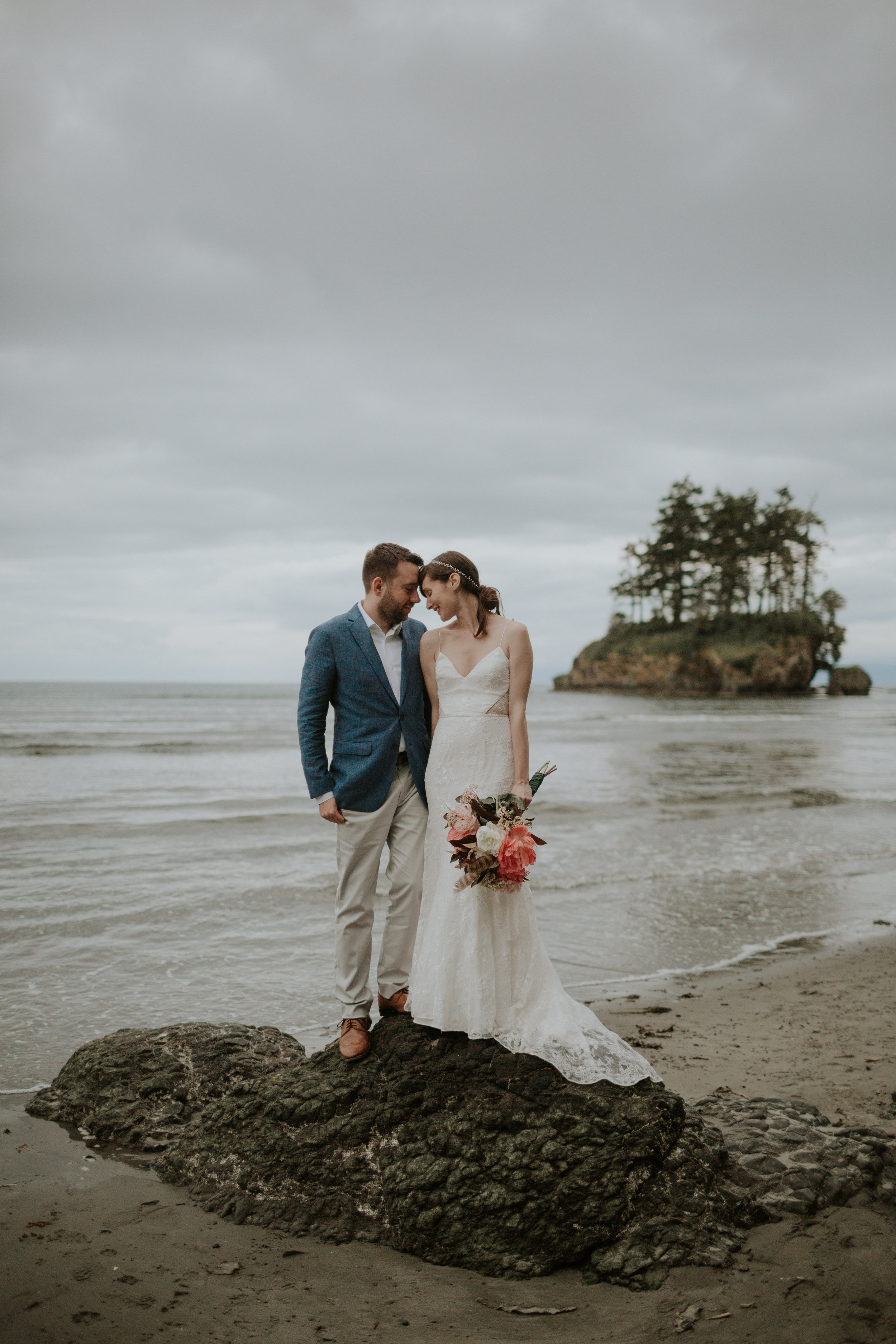 PNW-elopement-wedding-engagement-olympic national park-port angeles-hurricane ridge-lake crescent-kayla dawn photography- photographer-photography-kayladawnphoto-303.jpg