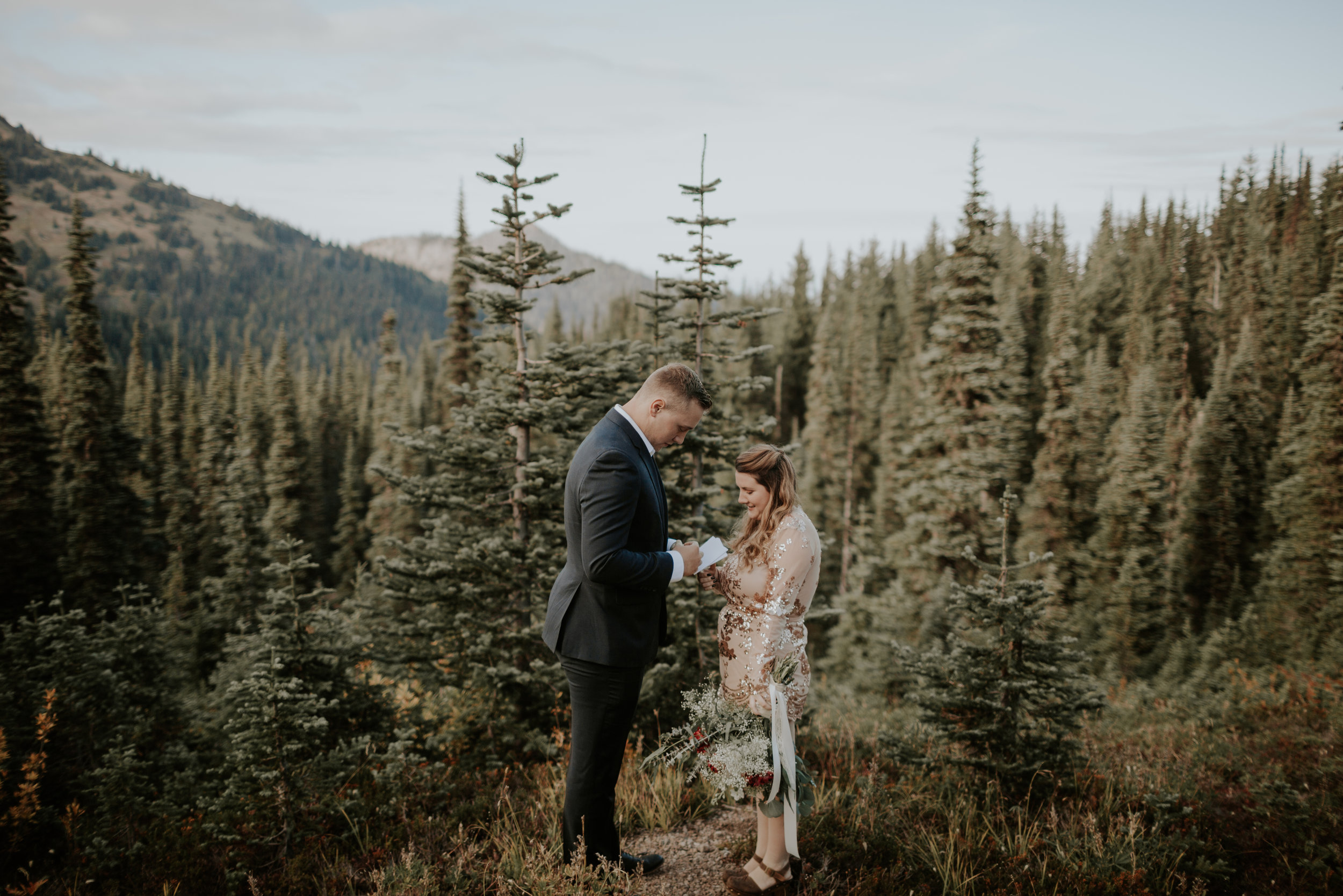 PNW-Hurricane-Ridge-Port-Angeles-Washington-elopement-photographer-kayla-dawn-photography-kayladawnphoto-wedding-anniversary-photoshoot-olympic-peninsula-126.jpg