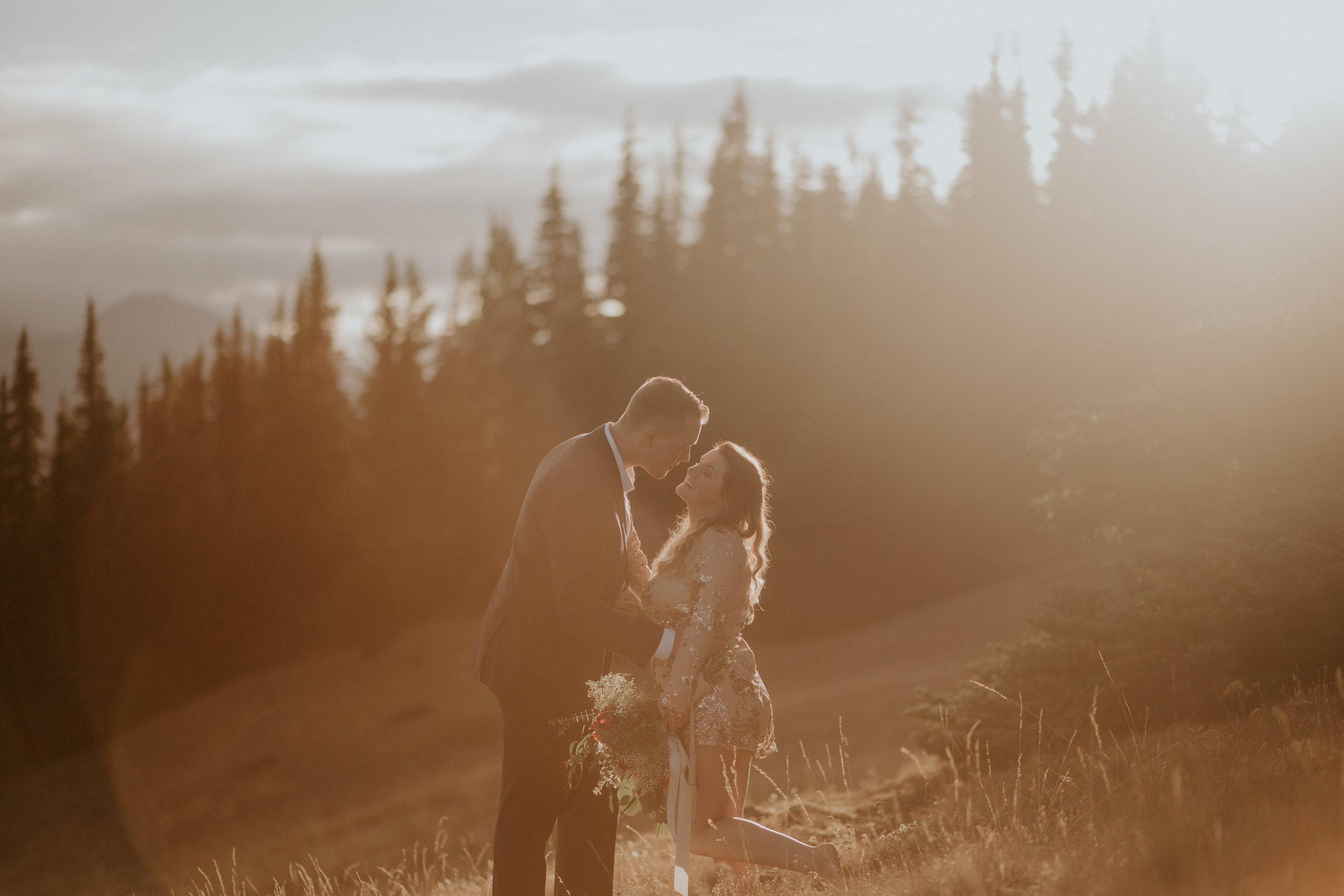 PNW-Hurricane-Ridge-Port-Angeles-Washington-elopement-photographer-kayla-dawn-photography-kayladawnphoto-wedding-anniversary-photoshoot-olympic-peninsula-327.jpg