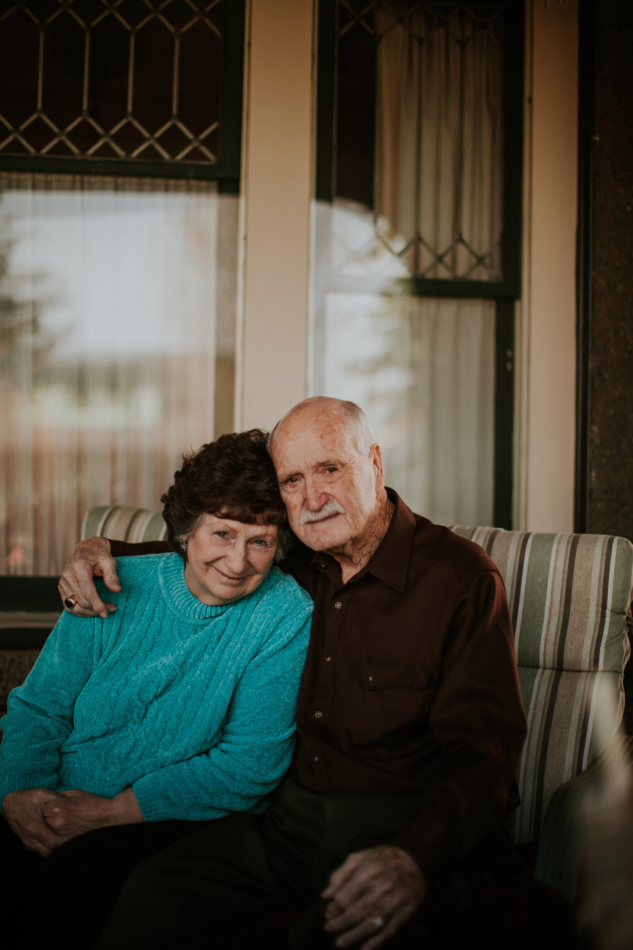 Olympic-Peninsula-PNW-portrait-lifestyle-photographer-in-home-session-Port-Angeles-Clallam-County-Wedding-Photography-kayla-dawn-photo-seniors-romantic-50.jpg