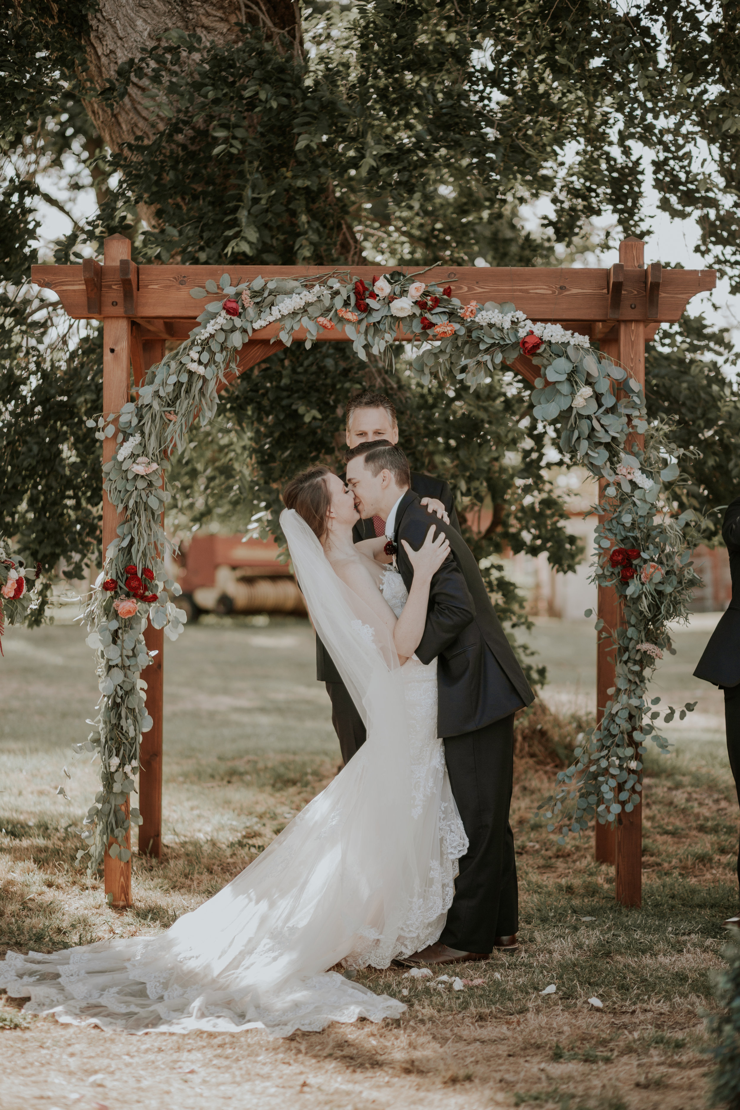 Olympic-Peninsula-PNW-wedding-engagement-photographer-Eberle-Barn-Sequim-Washington-Portrait-kayladawnphoto-21.jpg