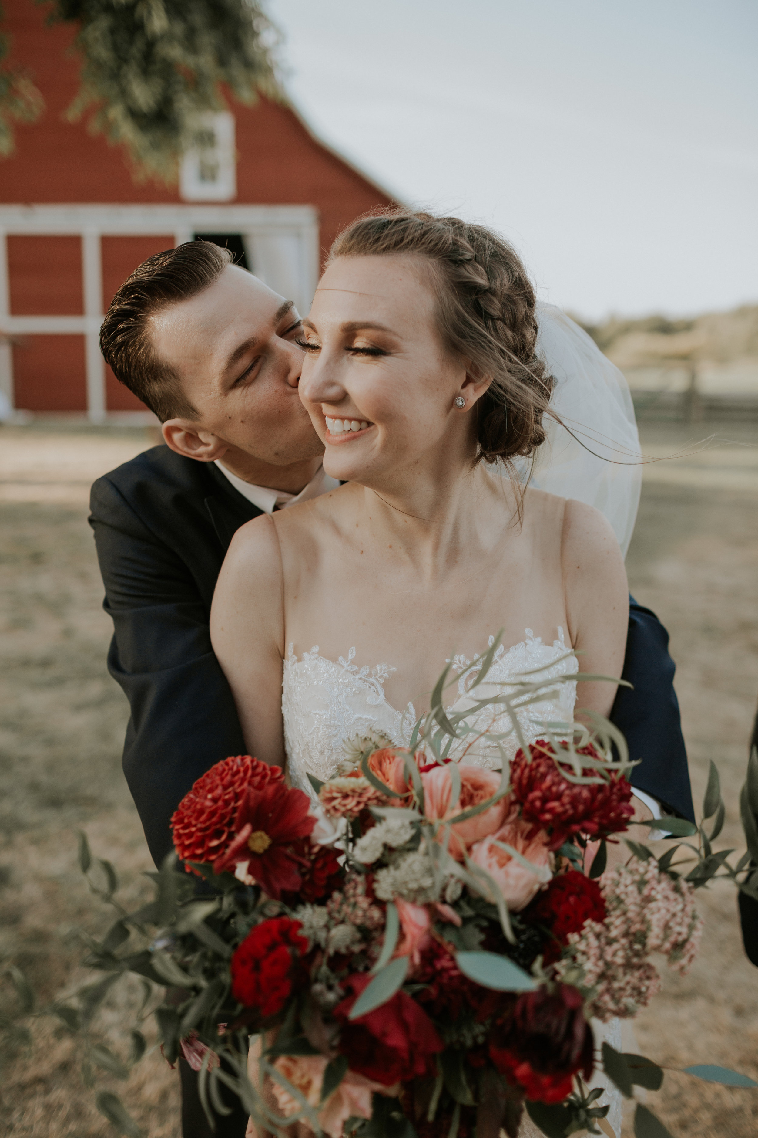 Olympic-Peninsula-PNW-wedding-engagement-photographer-Eberle-Barn-Sequim-Washington-Portrait-kayladawnphoto-101.jpg