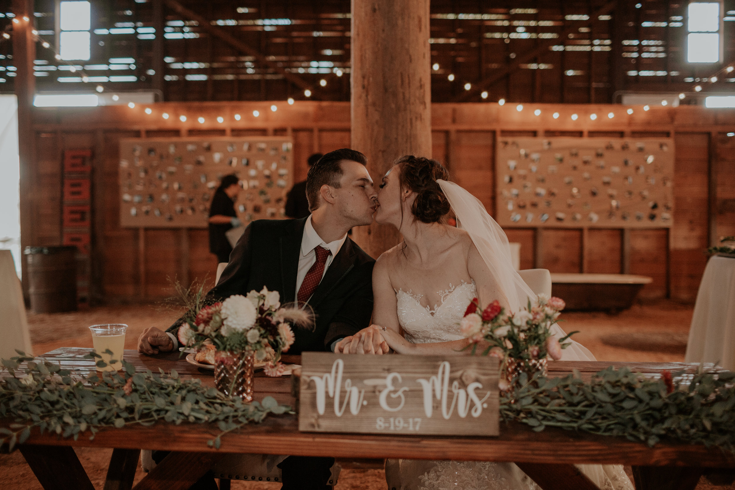 Olympic-Peninsula-PNW-wedding-engagement-photographer-Eberle-Barn-Sequim-Washington-Portrait-kayladawnphoto-158.jpg