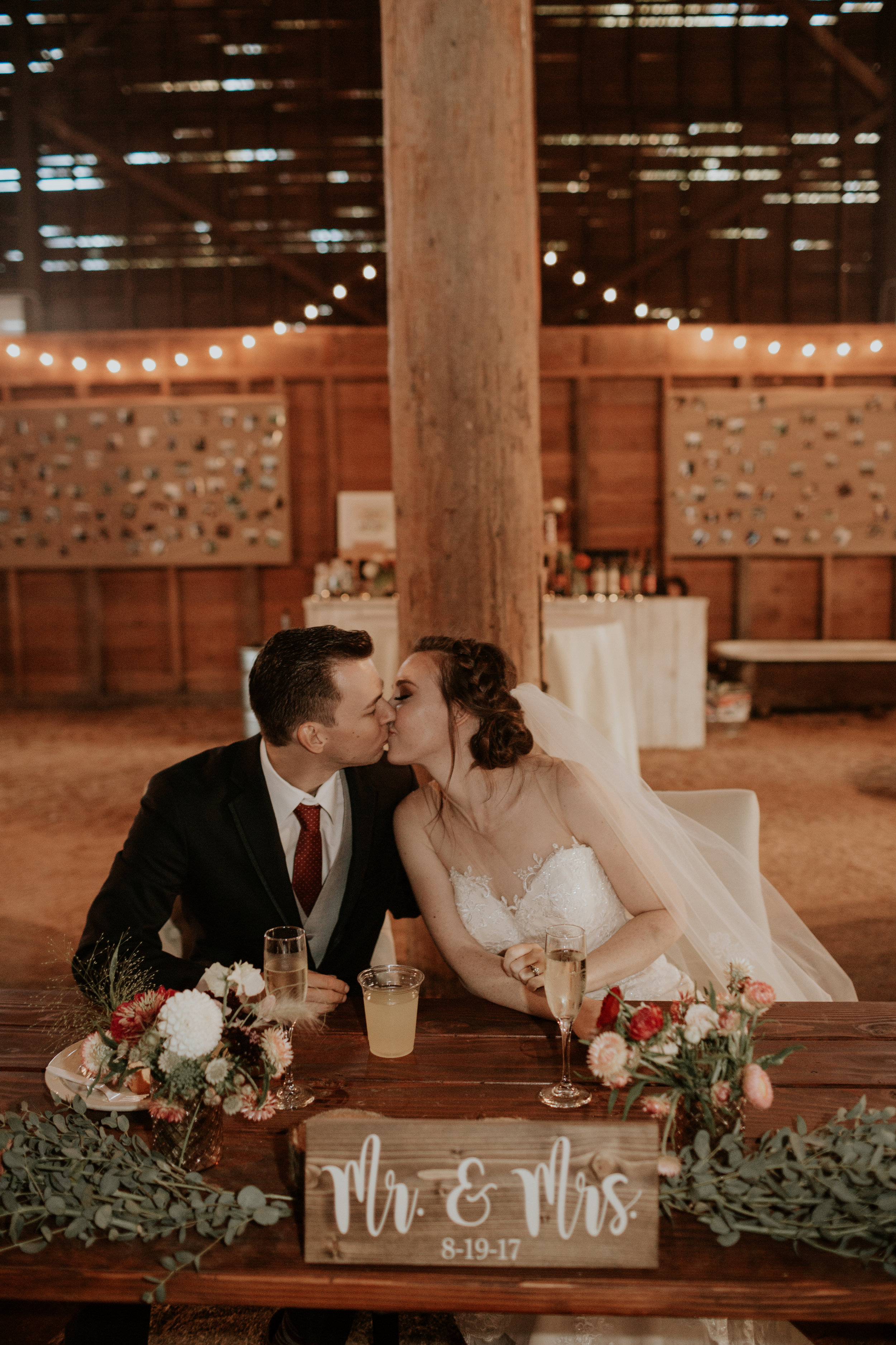 Olympic-Peninsula-PNW-wedding-engagement-photographer-Eberle-Barn-Sequim-Washington-Portrait-kayladawnphoto-164.jpg