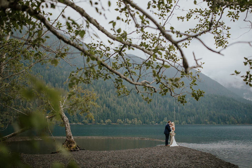 port-angeles-elopement-photographer-kayladawnphoto-kayla-dawn-photography-pnw-lake-crescent-olympic-national-park-45.jpg