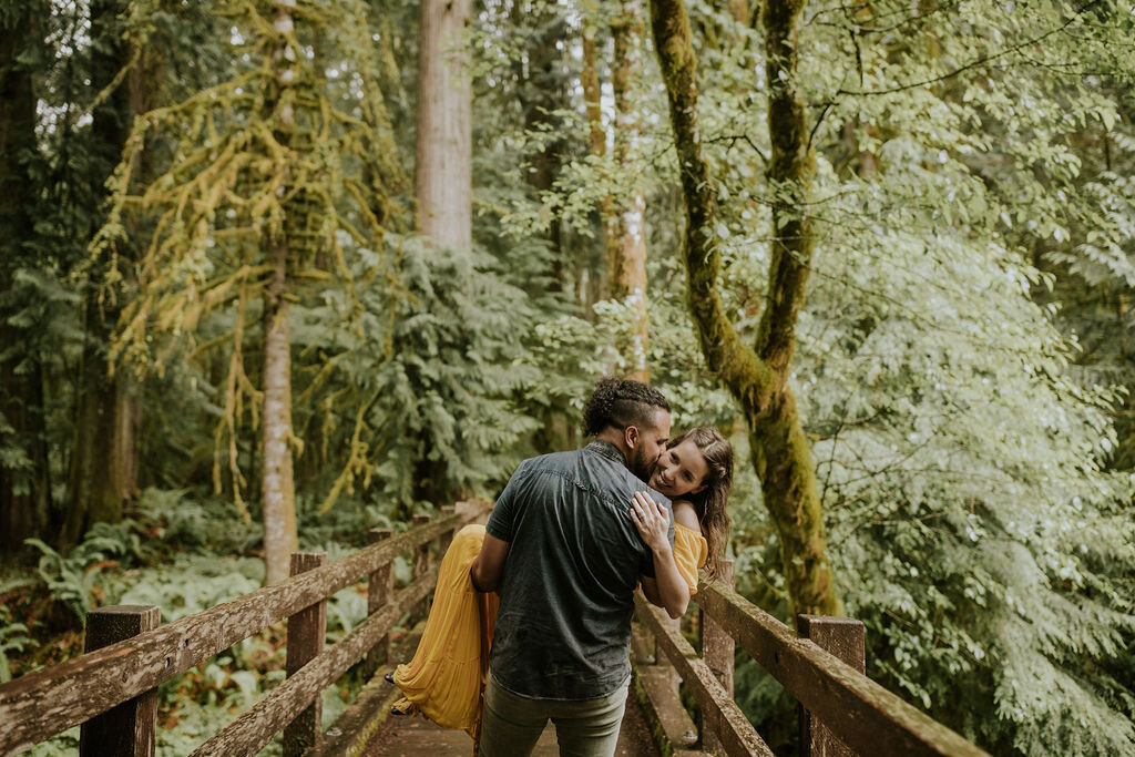 port-angeles-elopement-photographer-kayladawnphoto-kayla-dawn-photography-engagement-couples-pnw-lake-crescent-olympic-national-park-22.jpg