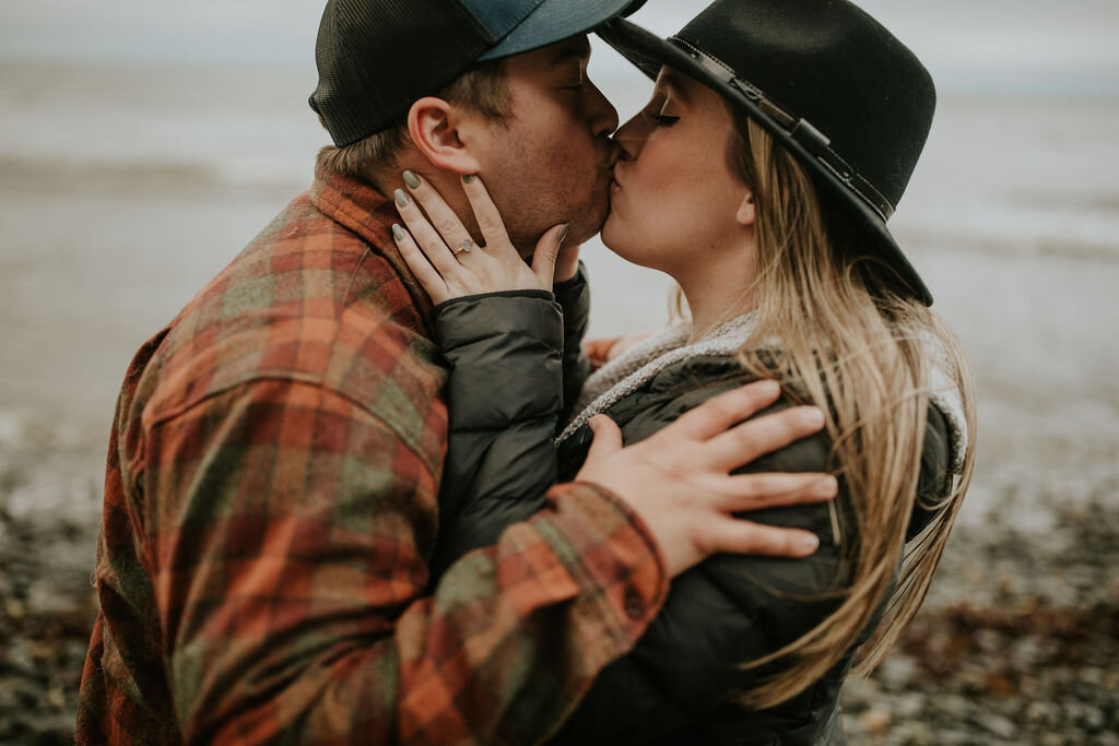 Port-Angeles-elopement-photographer-engagement-pnw-olympic-peninsula-photography-kayla-dawn-photo-sequim-forks-24.jpg