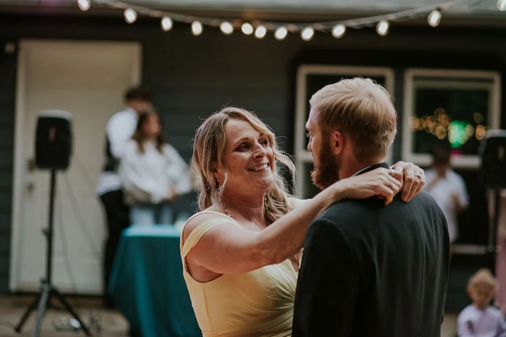 Port-Angeles-backyard-intimate-wedding-olympic-peninsula-portrait-wedding-photogrspher-pnw-sequim-olympic-national-park-elopement-4.jpg
