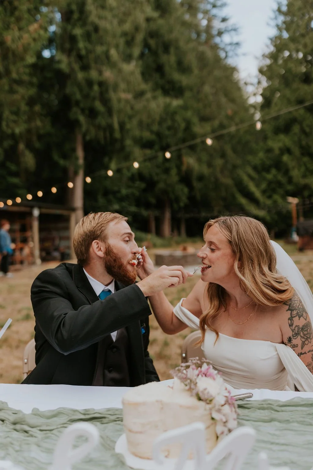 Port-Angeles-backyard-intimate-wedding-olympic-peninsula-portrait-wedding-photogrspher-pnw-sequim-olympic-national-park-elopement-25.jpg