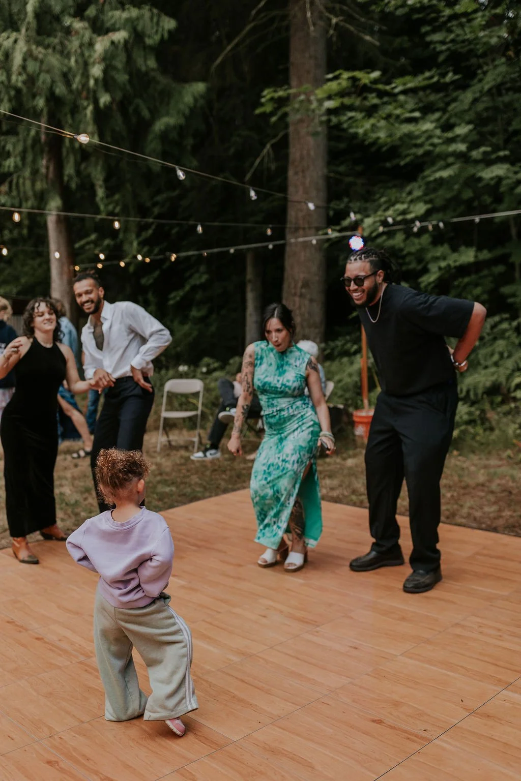 Port-Angeles-backyard-intimate-wedding-olympic-peninsula-portrait-wedding-photogrspher-pnw-sequim-olympic-national-park-elopement-32.jpg