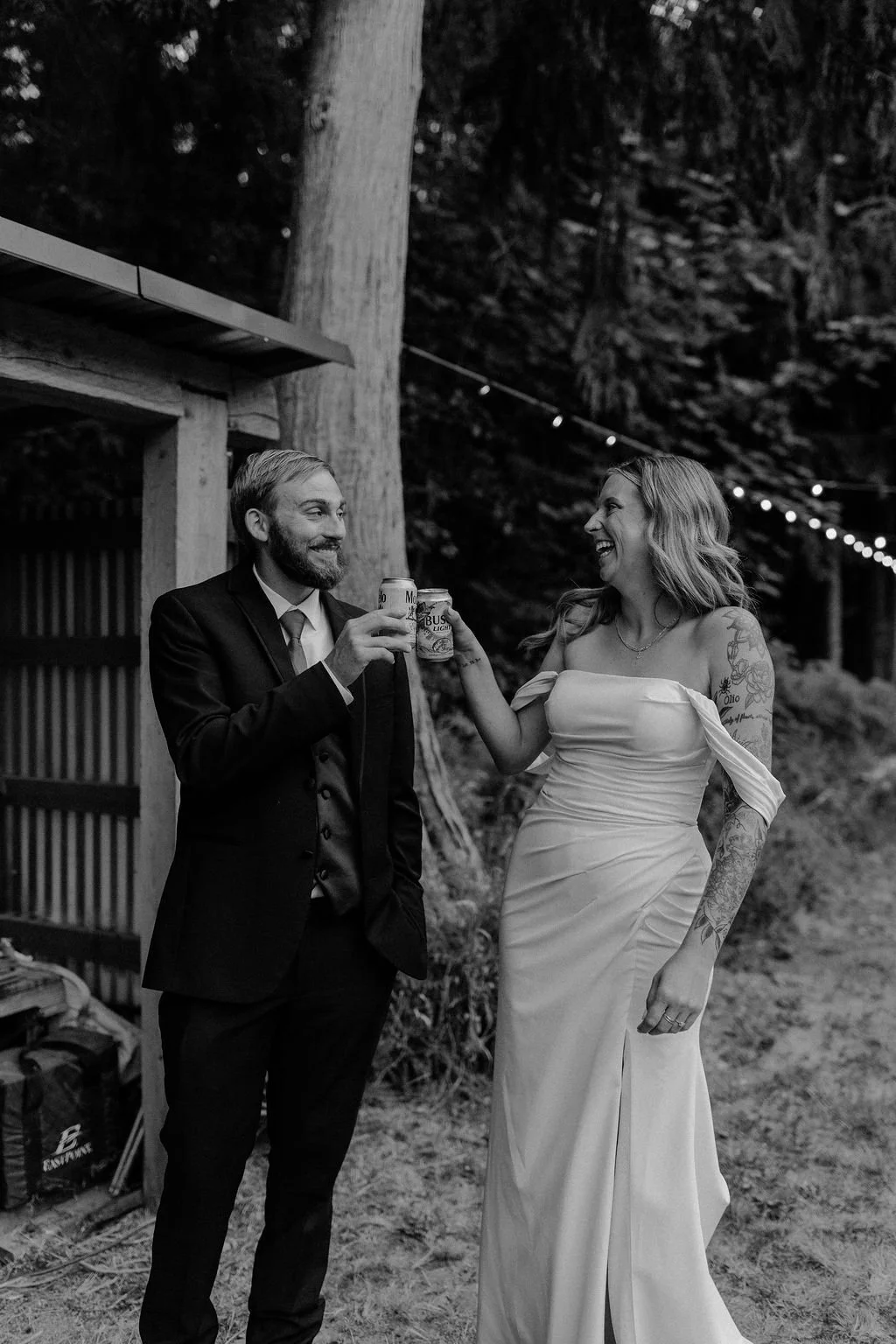 Port-Angeles-backyard-intimate-wedding-olympic-peninsula-portrait-wedding-photogrspher-pnw-sequim-olympic-national-park-elopement-44.jpg