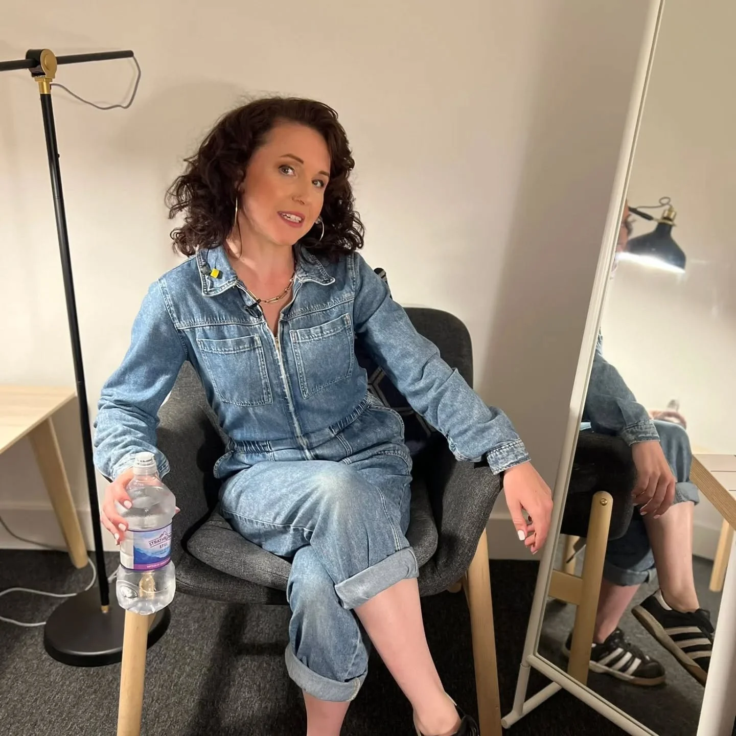 Belated backstage snaps from a wee day of filming with @ifrah.qureshi1 on a game show 
pilot we were excited to be asked to woek on with a Scottish TV platform.

 Obviously the day started with me having a disastrous phone losing incident... On Brand