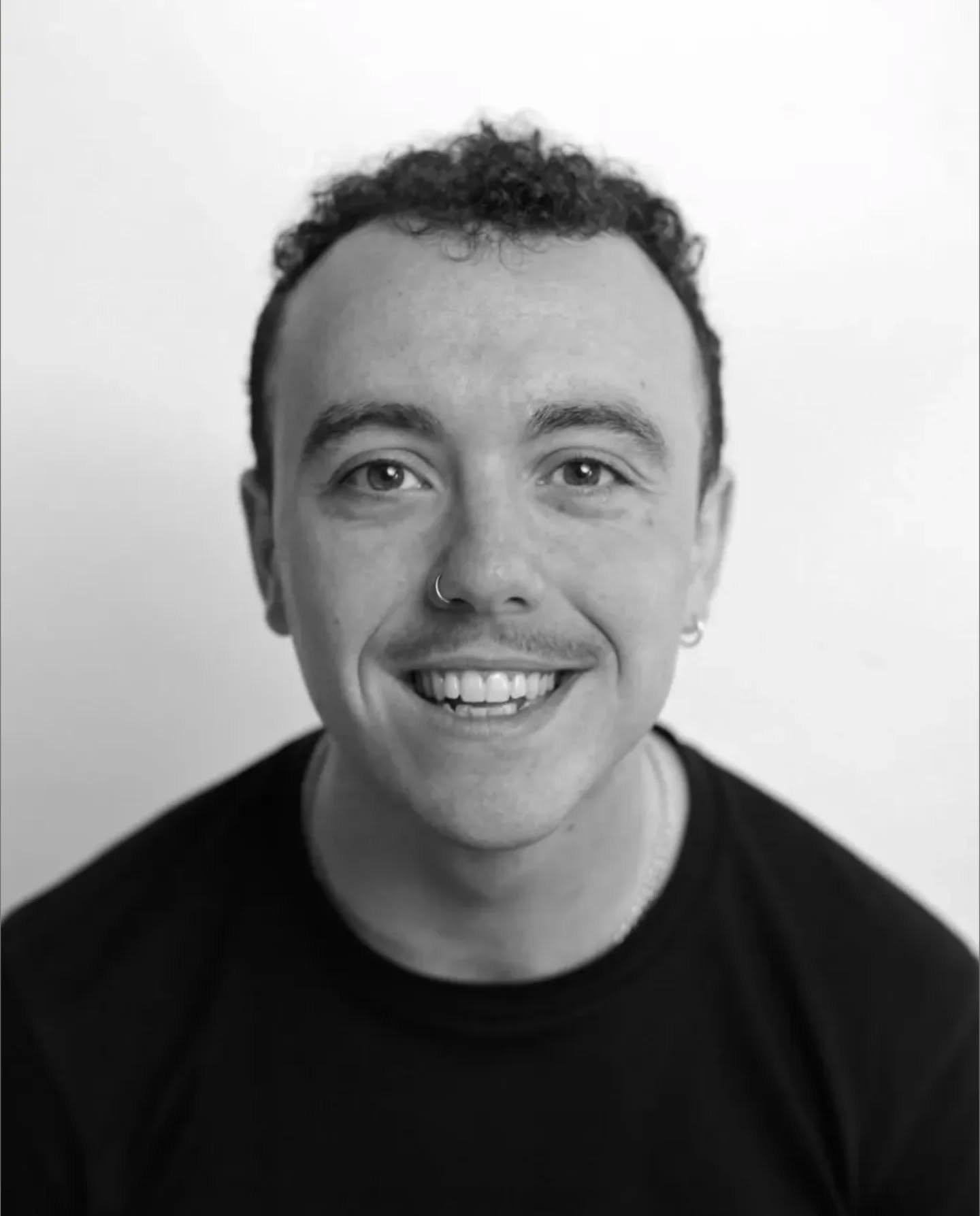 ⭐ Laughternoon Comedy @thegildedsaloon Comedian Profile ⭐ 

⭐ On the Line-Up for Laughternoon Comedy's Launch show @thegildedsaloon on Sat 11th April is the delightful @jamesbyron97James Byron likes to blur the lines between straight stand-up and alt