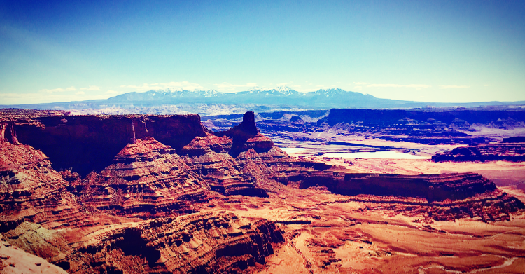 Rim hike beauty in Dead Horse Point State Park