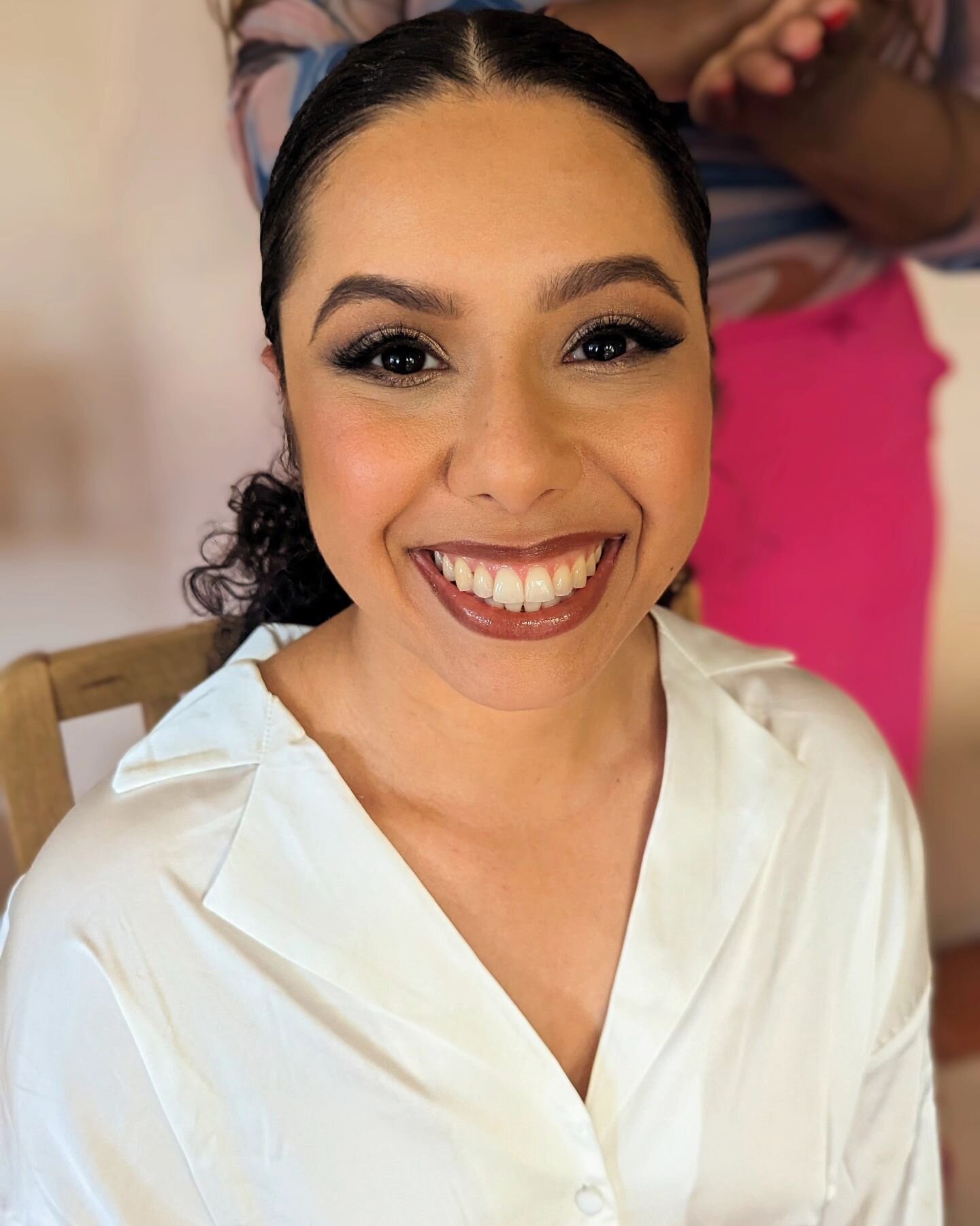 What a winning smile 😁

Makeup by me
Hair @rumbiemutsiwa

#sydneymakeupartist #sydneymakeup&nbsp; #makeupartist #instabeauty #freelancemakeupartist #bridalmakeup #bride #weddingmakeup #daytimemakeup #bridesmaidmakeup #charlottemcleodmua