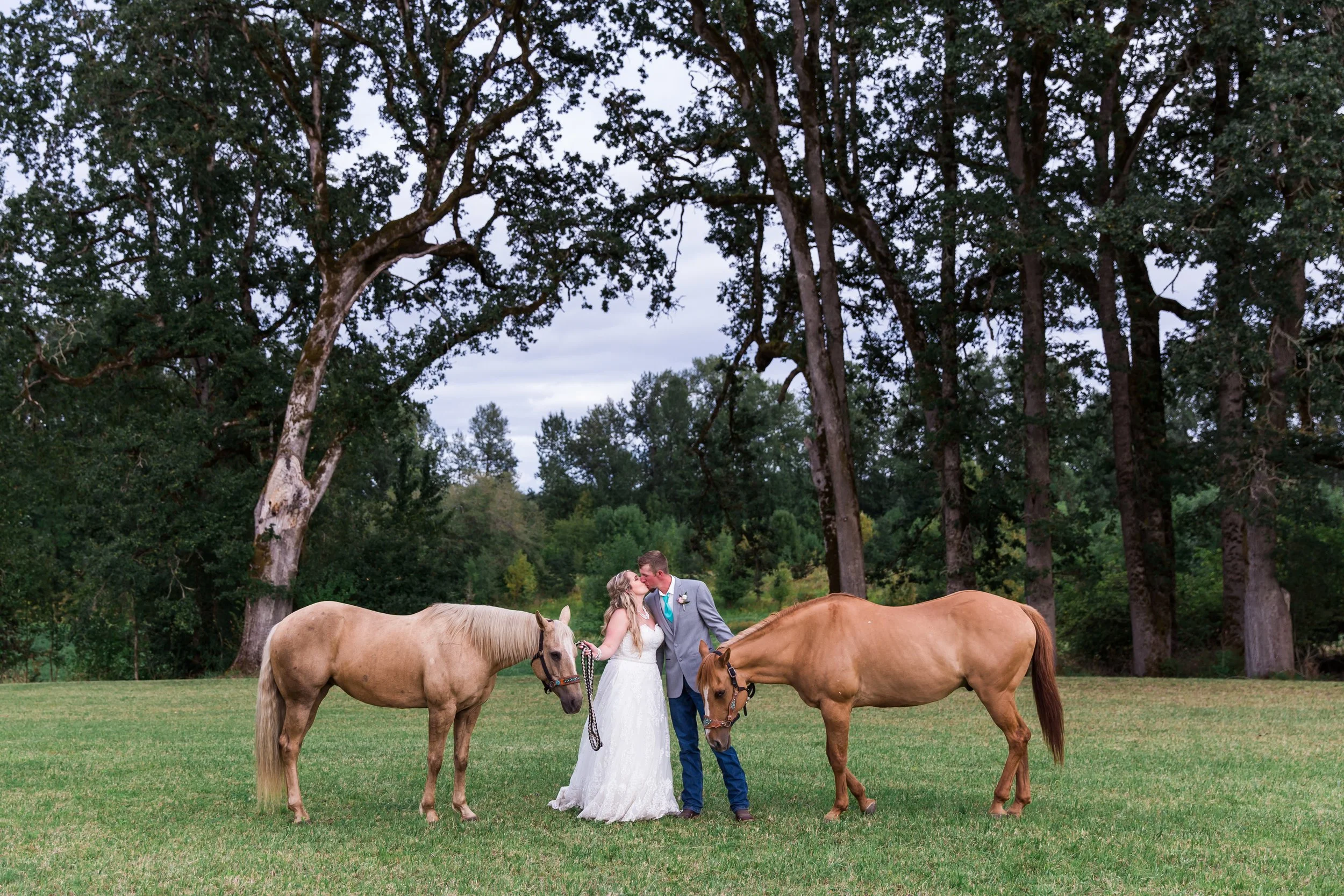 HHWP - Copyright 2019 - Bride & Groom Formals-68.jpg