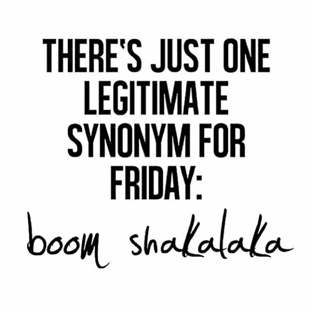 Weekends for us mean music, dancing, and meeting awesome new people! #bringiton !!! 🎉💃🏻👊🏼
.
.
.
#friyay #weekendvibes #fridaymeme #boomshakalaka #livemusic #music #dancing #hitthefloor #lit #weddinginspo
