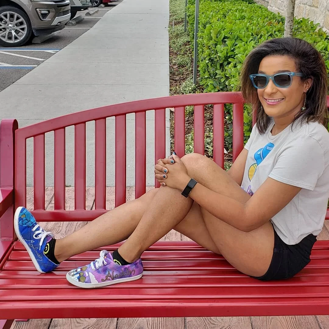 Late as hell. Bestie rocking her sweet kicks. @dominiquet1022 #disney #aladdin #agrabah #genie #disneybound #magiccarpet #copicmarkers #shoes #art #ennariadesigns