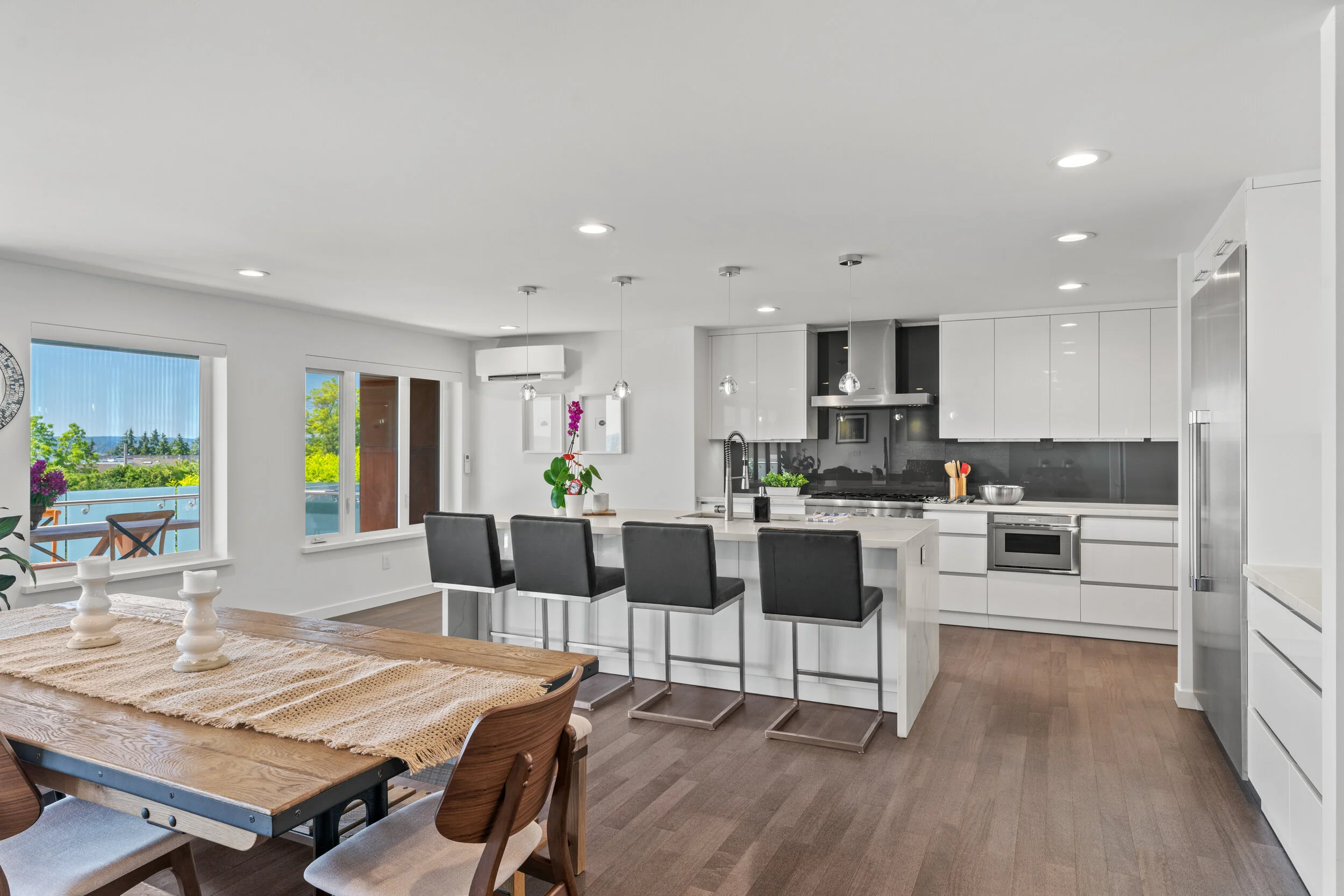 027-12071stStreet-Kirkland-WA-98033-FULL.jpg