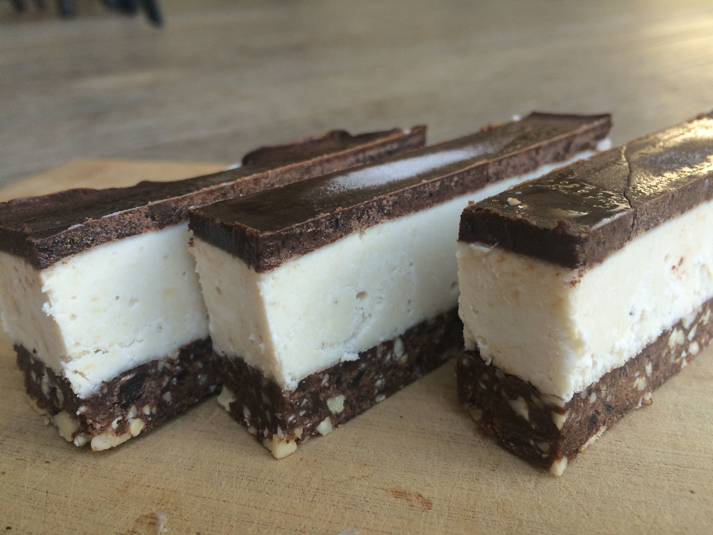 Raw peppermint slice