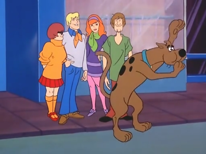  You know how some owners will yell at their pets to stay out of the street because it's dangerous? Mystery Inc. aren't among them.&nbsp; 