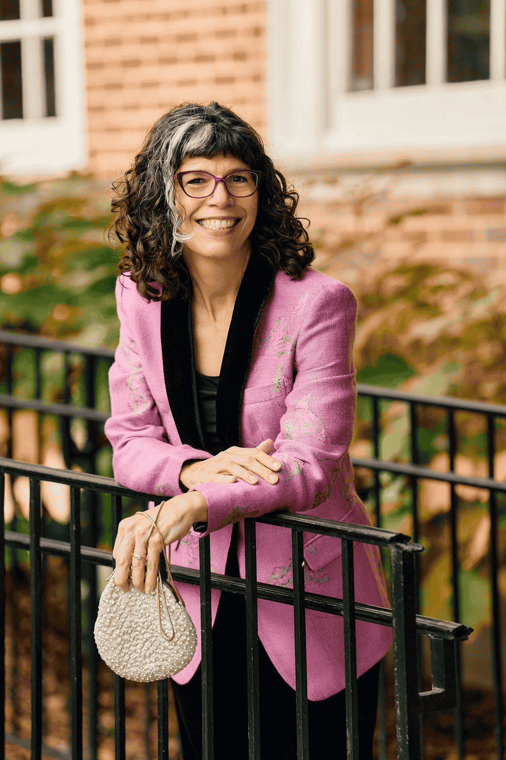 dana smoking jacket.png