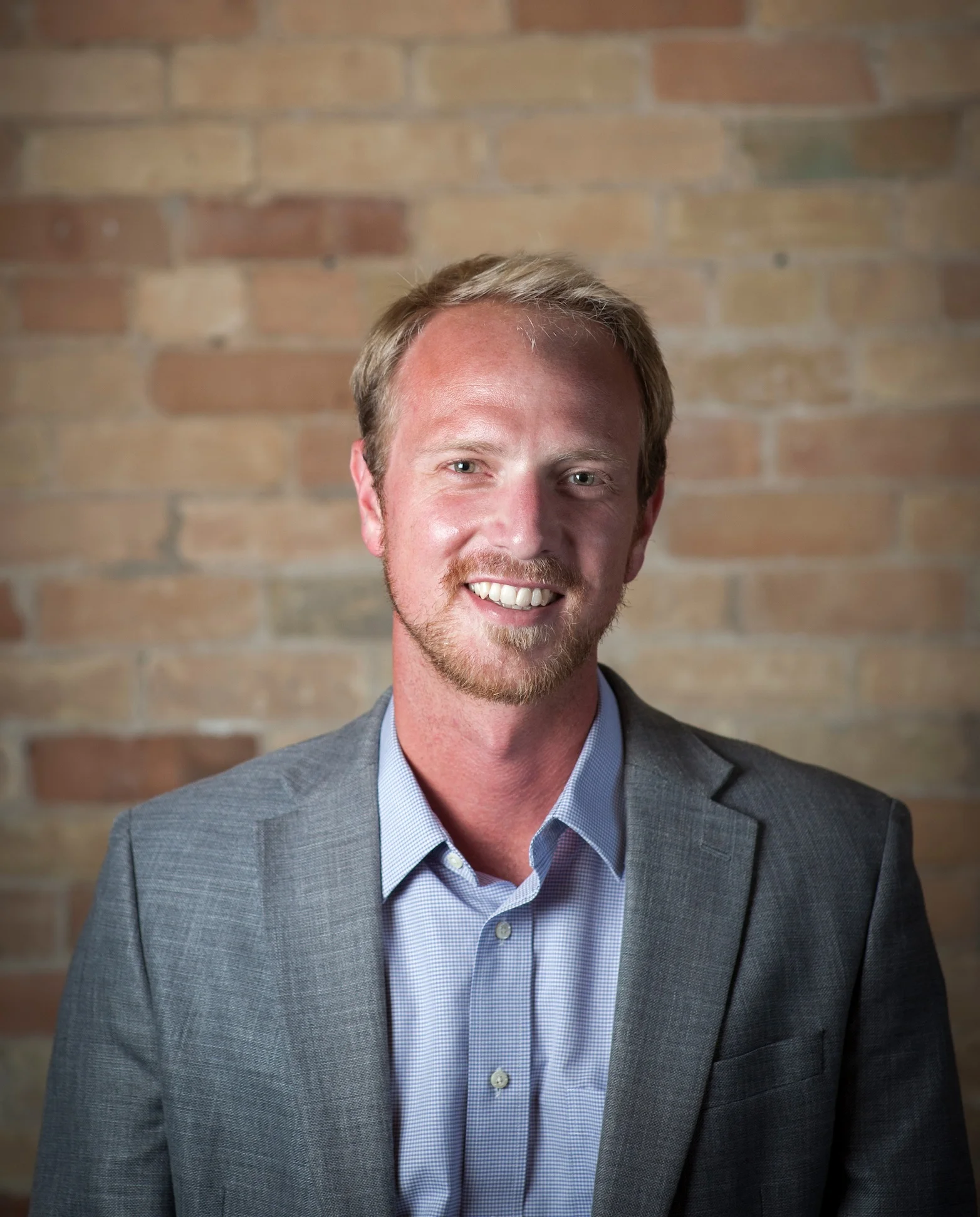 Mattias Head Shot 1.jpg
